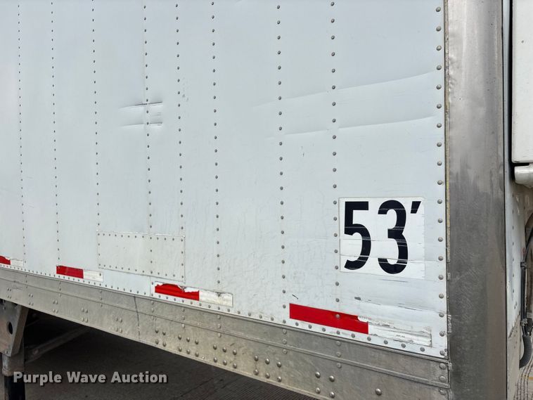 image for item EA7222 2015 Utility refrigerated van trailer