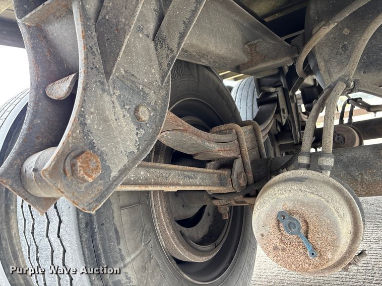 image for item EA7222 2015 Utility refrigerated van trailer