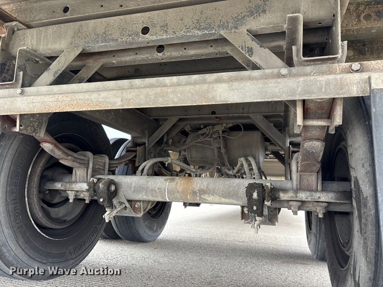 image for item EA7222 2015 Utility refrigerated van trailer