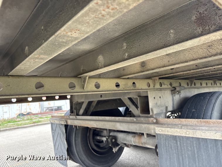 image for item EA7222 2015 Utility refrigerated van trailer