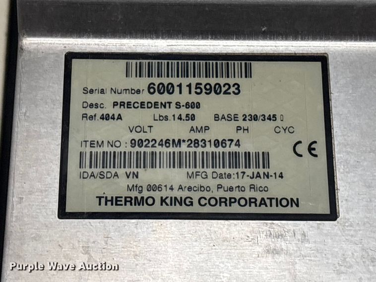 image for item EA7222 2015 Utility refrigerated van trailer