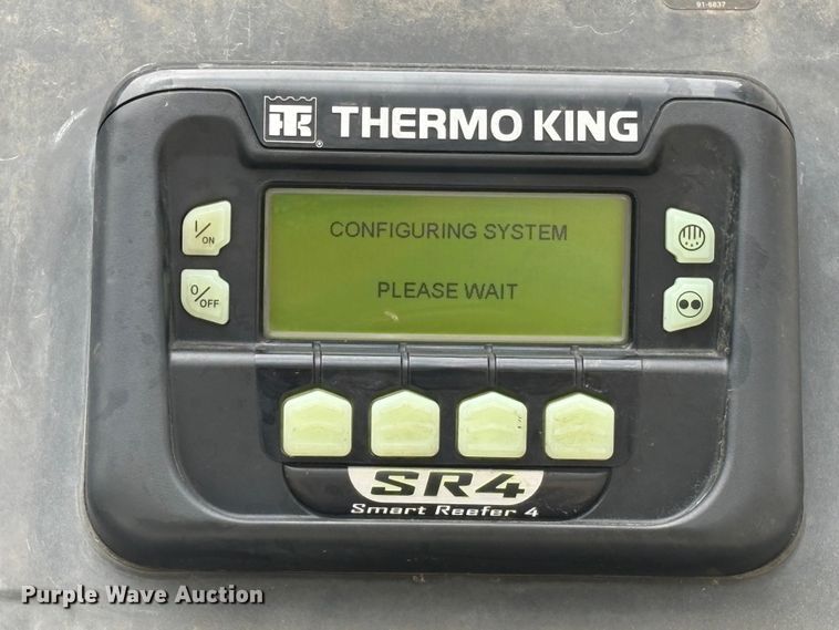 image for item EA7222 2015 Utility refrigerated van trailer