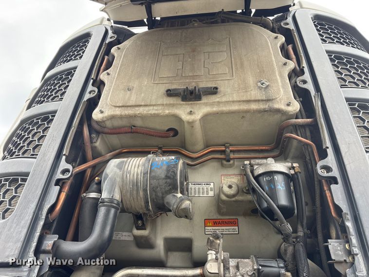 image for item EA7222 2015 Utility refrigerated van trailer