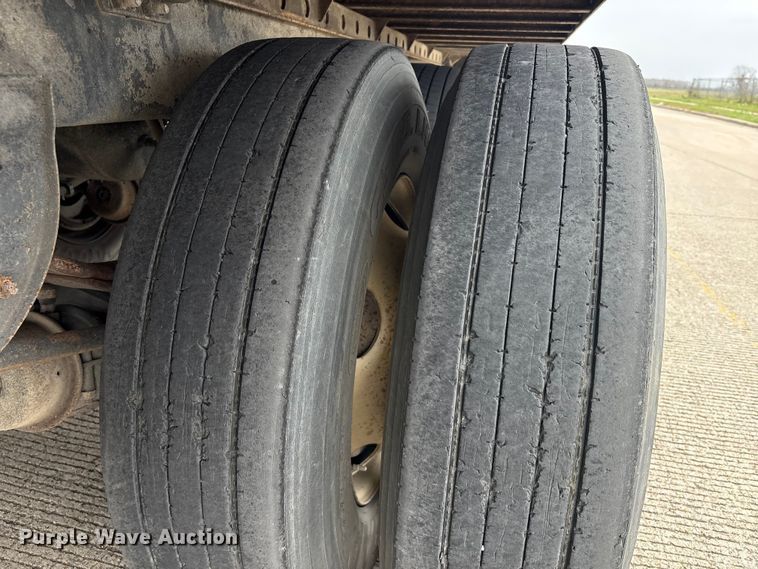 image for item EA7222 2015 Utility refrigerated van trailer