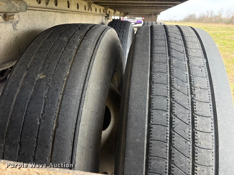 image for item EA7222 2015 Utility refrigerated van trailer