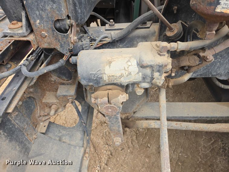 image for item EB1185 1994 International 9200 truck cab and chassis