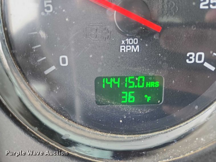 image for item EB1213 2012 Kenworth T800 truck cab and chassis