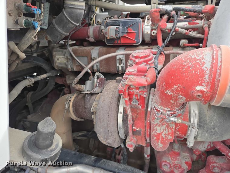 image for item EB1213 2012 Kenworth T800 truck cab and chassis