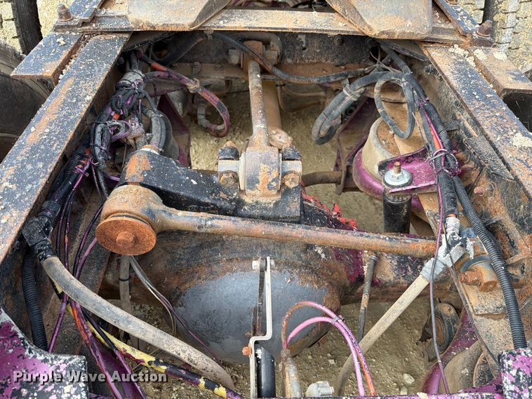 image for item ED5127 2000 Kenworth W900L semi truck