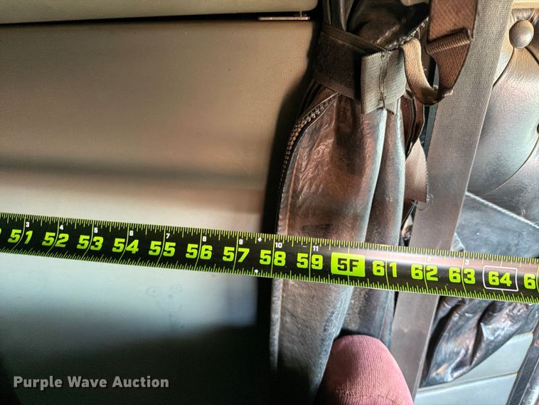 image for item ED5127 2000 Kenworth W900L semi truck