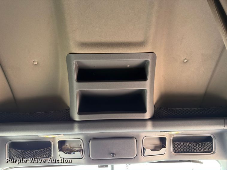 image for item ED5158 2016 Freightliner Cascadia 125 semi truck