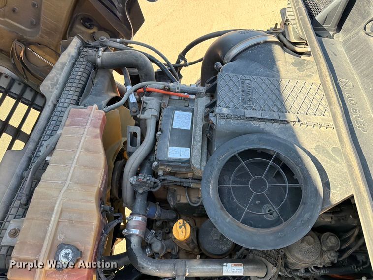 image for item ED5162 2016 Freightliner Cascadia 125 semi truck