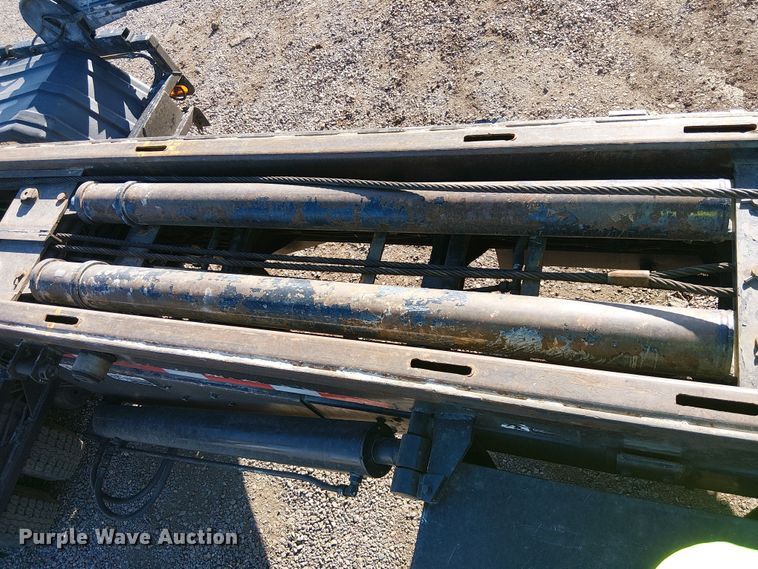 image for item EE5180 2013 International 7600 roll-off container truck