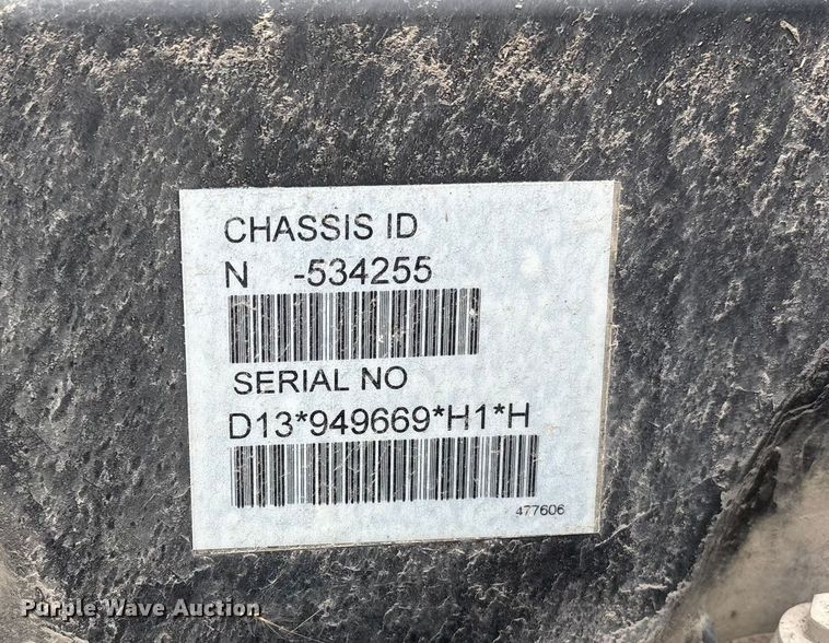 image for item EF1002 2011 Volvo VNL semi truck