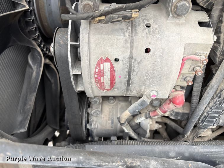 image for item EF1003 2015 Kenworth T680 semi truck