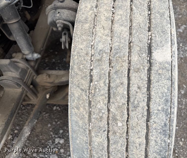 image for item EF1003 2015 Kenworth T680 semi truck