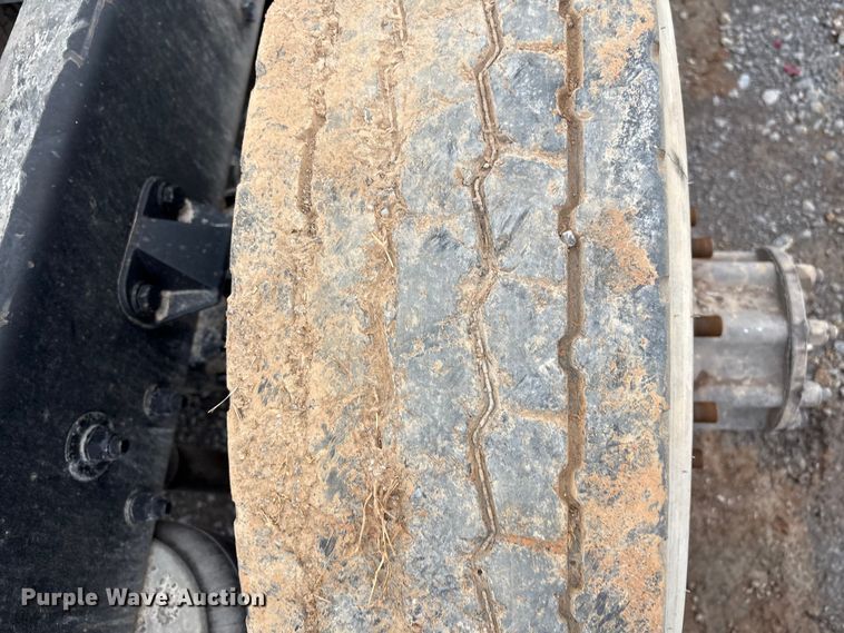 image for item EF1003 2015 Kenworth T680 semi truck