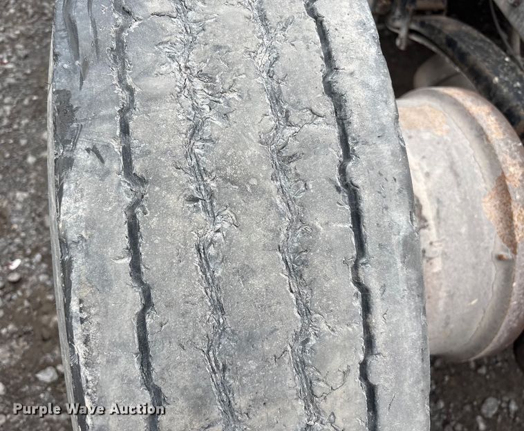 image for item EF1003 2015 Kenworth T680 semi truck