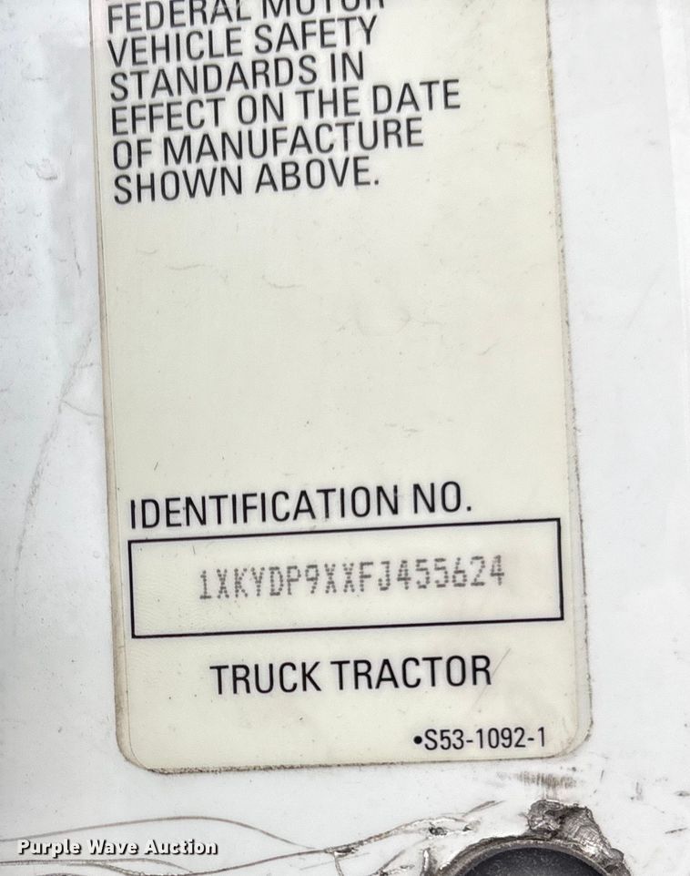 image for item EF1003 2015 Kenworth T680 semi truck