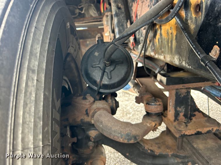 image for item EG1297 2016 Kalmar yard truck