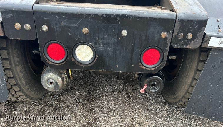 image for item EG1297 2016 Kalmar yard truck