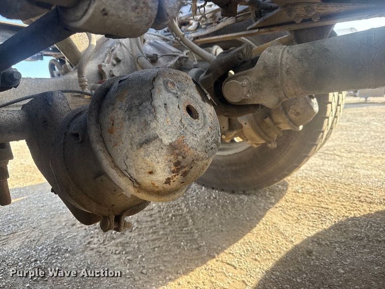 image for item EG1745 2007 International 9900i semi truck