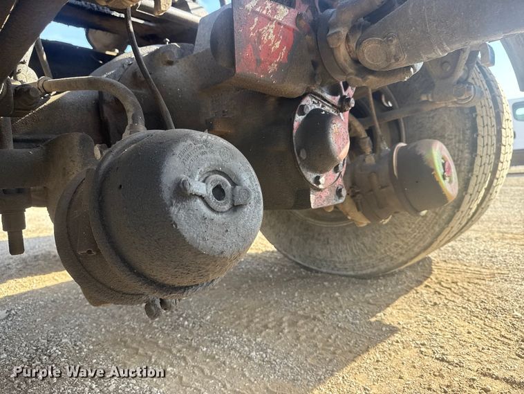 image for item EG1745 2007 International 9900i semi truck