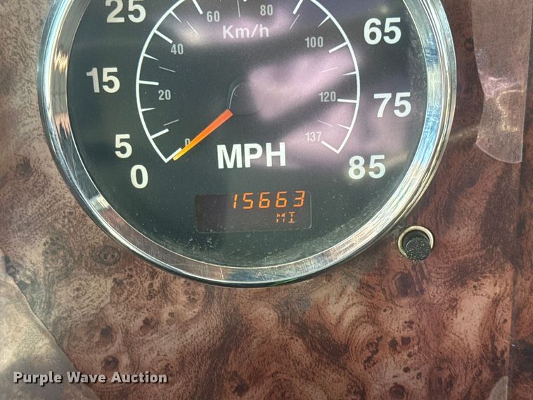 image for item EG1745 2007 International 9900i semi truck