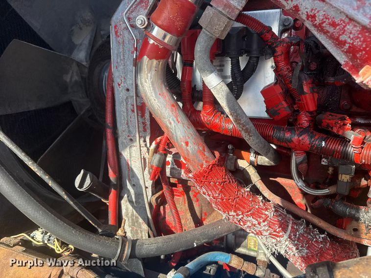 image for item EG1745 2007 International 9900i semi truck