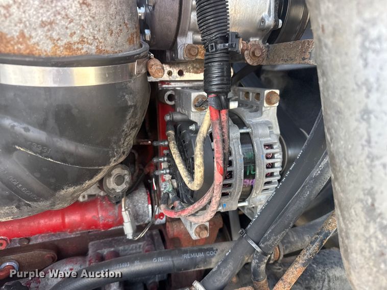 image for item EG1745 2007 International 9900i semi truck