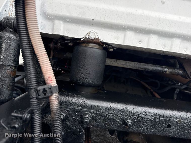 image for item EG1944 2014 Freightliner Cascadia 125 semi truck