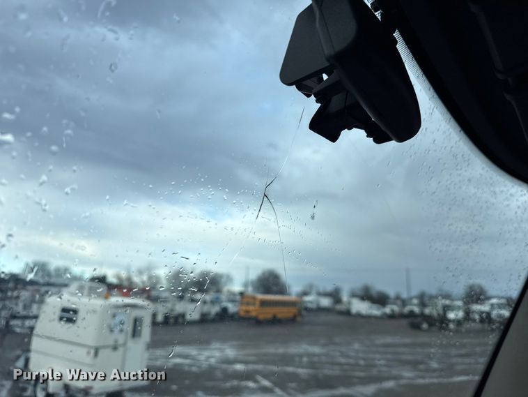 image for item EG1944 2014 Freightliner Cascadia 125 semi truck