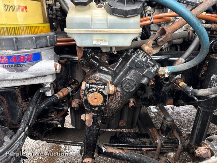 image for item EG1944 2014 Freightliner Cascadia 125 semi truck