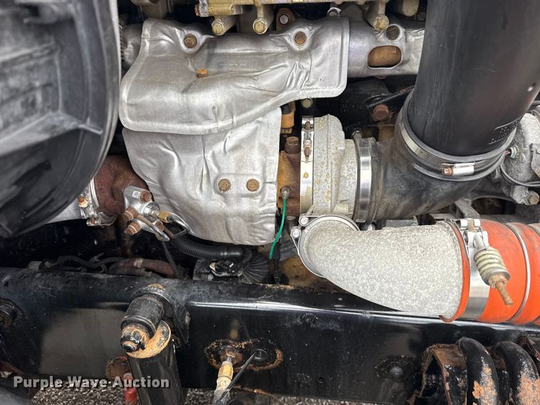 image for item EG1944 2014 Freightliner Cascadia 125 semi truck