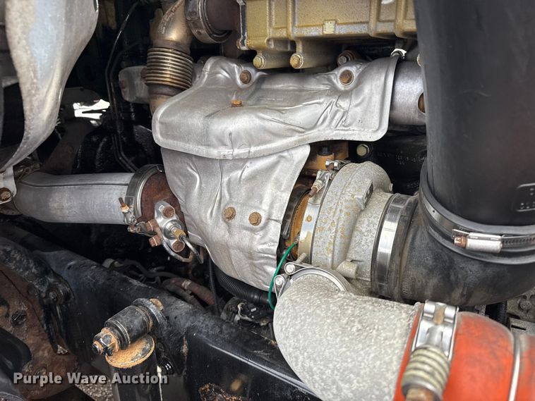 image for item EG1944 2014 Freightliner Cascadia 125 semi truck