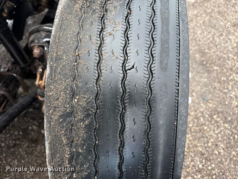 image for item EG1944 2014 Freightliner Cascadia 125 semi truck