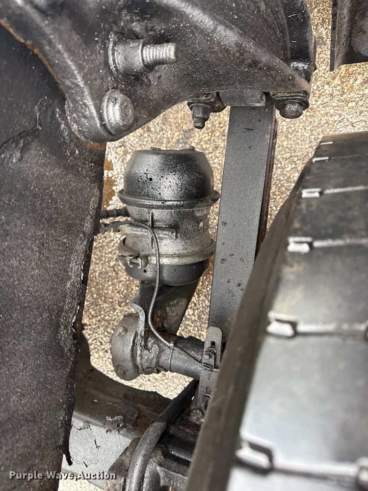 image for item EG1944 2014 Freightliner Cascadia 125 semi truck