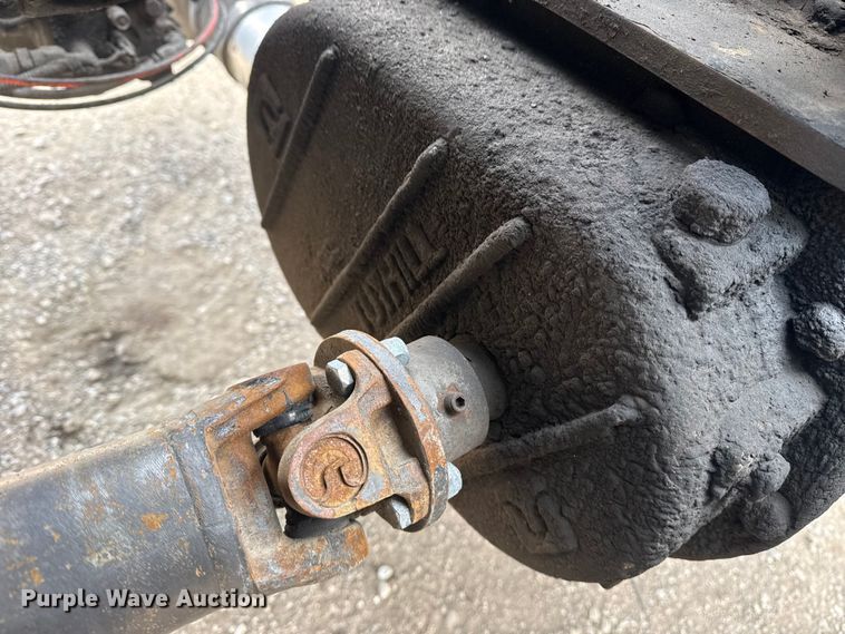 image for item EG2119 2014 Kenworth T800 semi truck