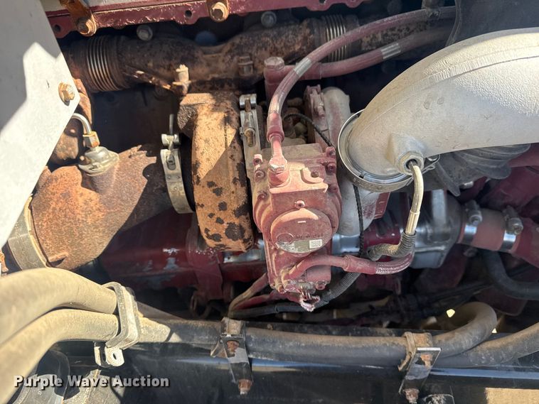 image for item EG2125 2014 Mack CHU613 semi truck