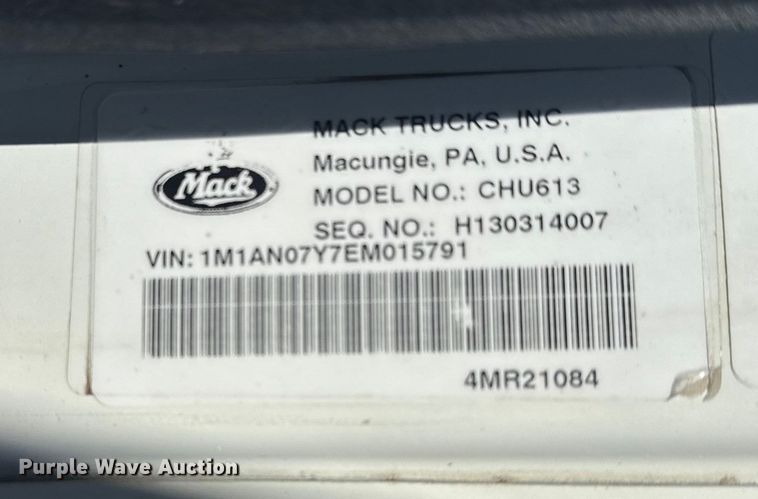 image for item EG2125 2014 Mack CHU613 semi truck