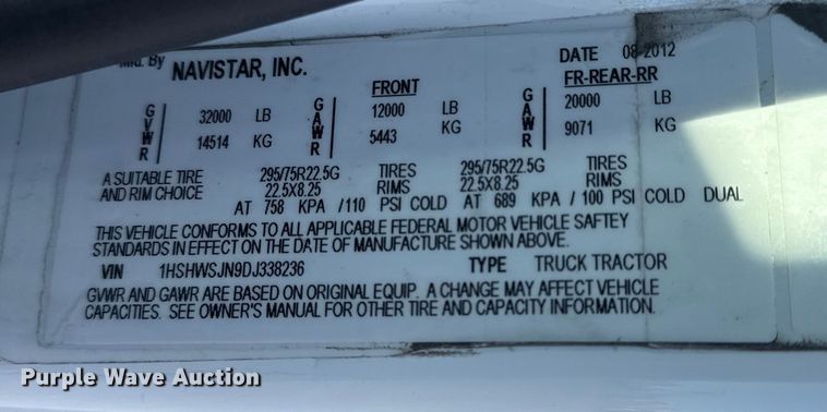 image for item EG2139 2013 International 8600 semi truck