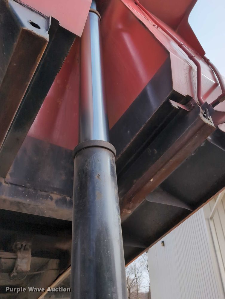 image for item EG2749 2002 International F2674 dump truck