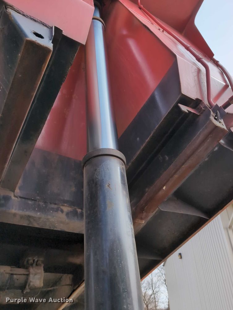 image for item EG2749 2002 International F2674 dump truck