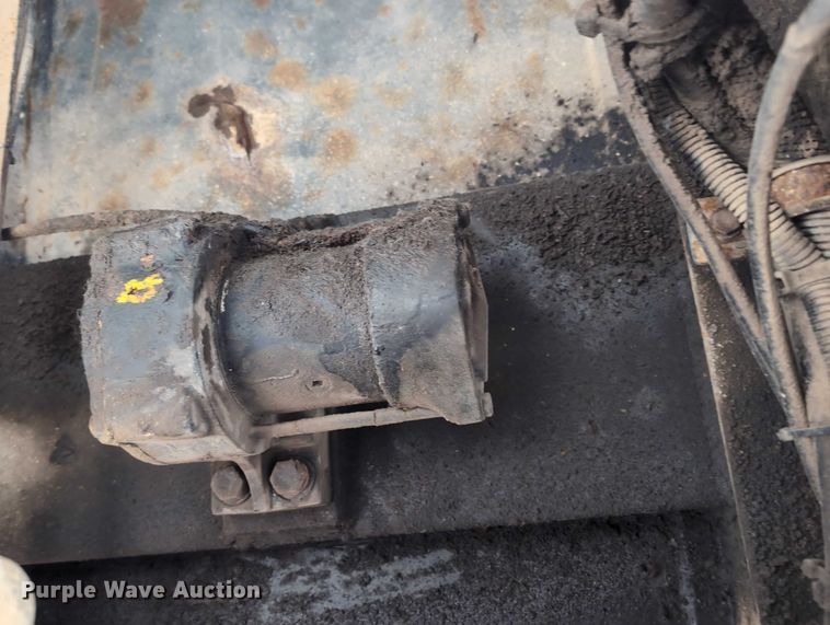 image for item EG2749 2002 International F2674 dump truck