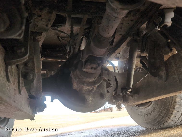 image for item EG2749 2002 International F2674 dump truck