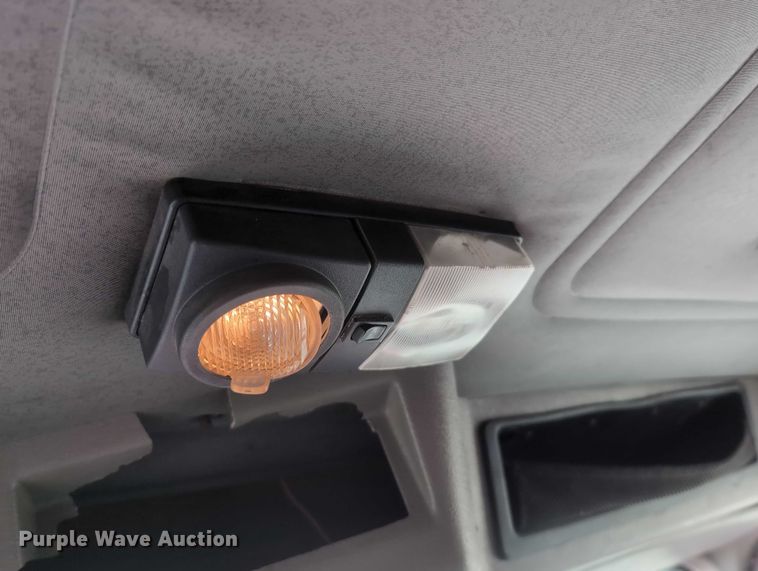 image for item EG2749 2002 International F2674 dump truck