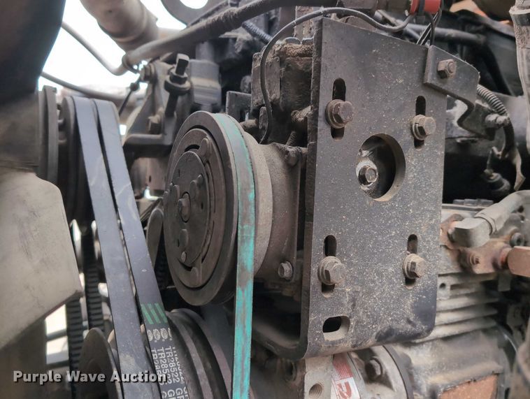 image for item EG2749 2002 International F2674 dump truck