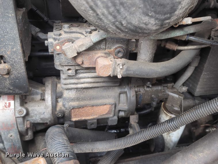 image for item EG2749 2002 International F2674 dump truck