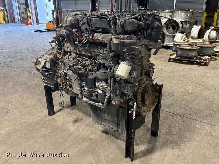 image for item EI5722 Paccar MX-13 engine