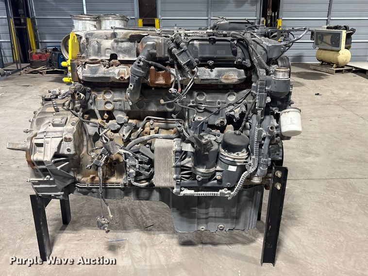 image for item EI5722 Paccar MX-13 engine